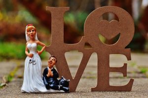 El amor representado de Ursulina y paco, una pareja de recién casados